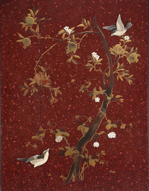 Japan - Lacquer plaque with bird design, Meiji period.