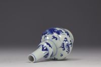 China - white and blue porcelain vase decorated with 