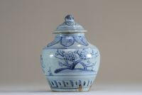 China - Blue-white porcelain covered pot, Ming, 17th-18th century