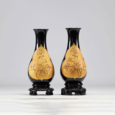 Pair of Fuzhou lacquer vases decorated with dragons in gilded relief and vases with various decorations