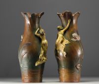 Bernhard BLOCH (1836-1909) - Pair of Art Nouveau terracotta vases decorated with young women.