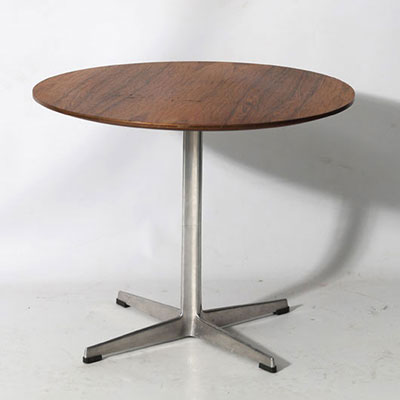 Arne JACOBSEN (1902-1971) Edition Fritz Hansen - Coffee table, teak top and cast aluminium base, 1958.