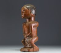 Afrique RDC - Statue Tchokwé en bois sculpté.