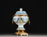 China - Ducai porcelain 