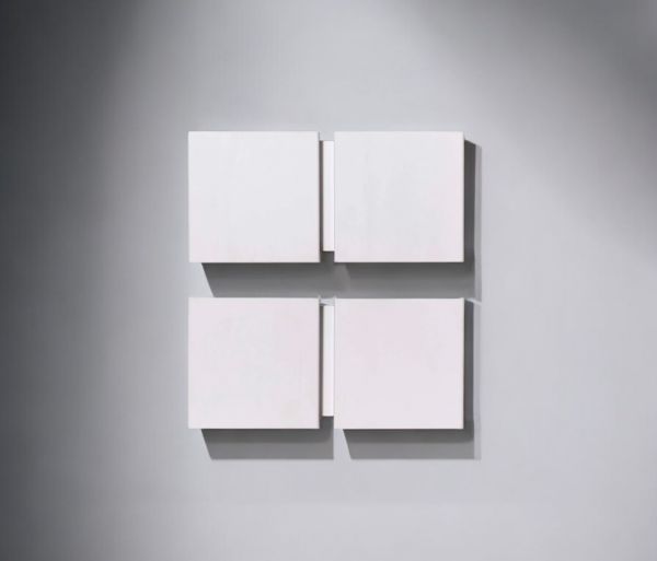 Christophe GEVERS (1928 - 2007) Paire d'appliques murales Square 2G en métal laqué blanc.