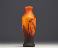 DAUM Nancy - Vase in acid-etched multi-layered glass with chased decoration of flowers and tobacco leaves, signed at the base