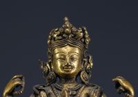 Chine - Tibet - Figure de Shadakshari Lokeshvara en bronze doré d'époque XVIIème.