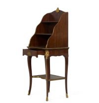 Gervais Maximilien DURAND (1839-1911) in the style of - A small Louis XV style mahogany and gilt bronze shelving unit, 19th century.formant étagère en acajou et bronze doré de style Louis XV, XIXème.