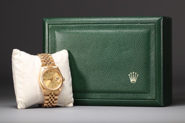 Rolex Oyster Perpetual Datejust (16078) in 18k yellow gold, 