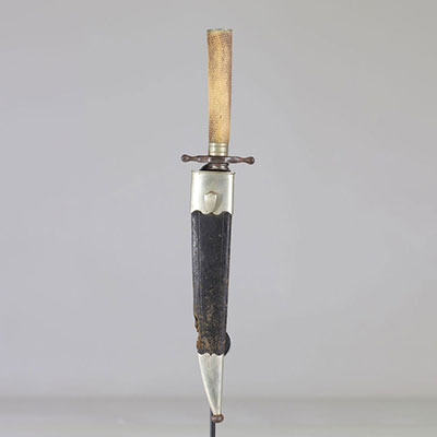 Small hunting knife early 19th century