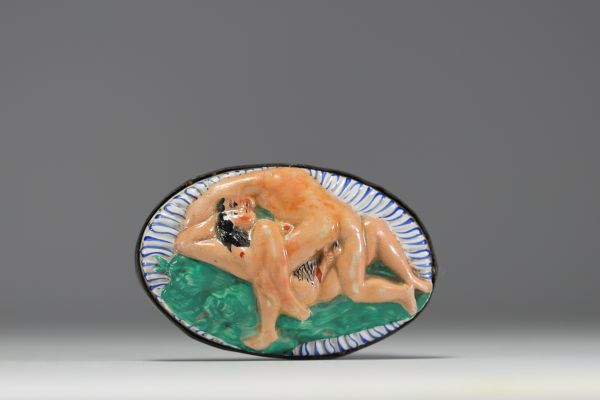 Porcelain box with erotic decoration and pewter mounting, 18th century.