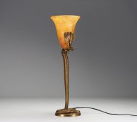 Edgar BRAND (1880-1960) in the style of - Cobra lamp in bronze, tulip in marmorated glass.