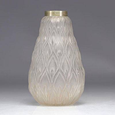 GENET & MICHON Art Deco vase with stylized flame motifs