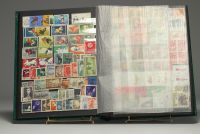 Ensemble de 21 albums de timbres du monde, Chine, Japon, Moyen Orient, Europe, etc. (Lot 1)