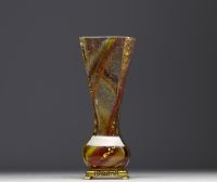 Eugène ROUSSEAU (1827-1890) Japanese vase in multi-layered tinted crystal, lower layer cracked, inclusions, bronze mounting.