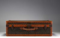 GOYARD Ainé Paris - Superb 1920s cabin trunk covered in goyardine canvas and protected by lozine edging.