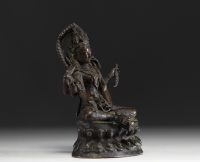 Chine - Tibet - Vasudhara, sculpture en bronze à patine foncée.