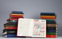 Set of 35 albums of world stamps originating from China, Europe, etc. (Lot 2)