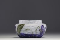 DAUM Nancy - Couve in acid-etched multi-layered glass with enamelled decoration of violets, signed.