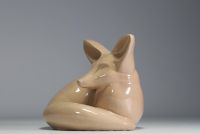 Roger DUTERME (1919-1997) Fennec en céramique vernissée, cachet de l'artiste, vers 1970.