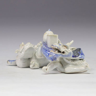 Japanese porcelain inkwell decorated with dragons