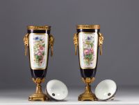 Sèvres - Pair of bronze mounted porcelain covered cassolettes 