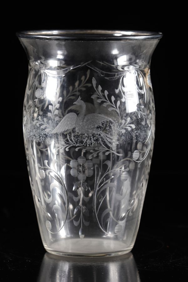 Vase en cristal dégagé à la roue, vers 1900