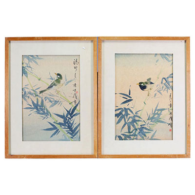 Japan - Pair of prints decorated with birds, artist's stamp.