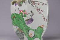 Imposing qianjiang cai porcelain vase decorated with peacocks, flowers and birds from the 19th century