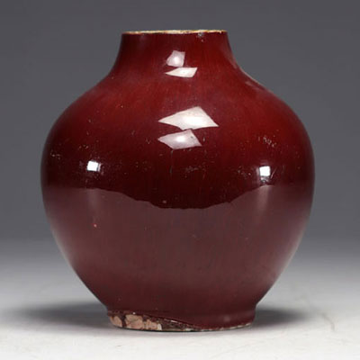 China - Oxblood porcelain vase, Qing dynasty.